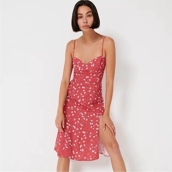 Aritzia Dresses & Skirts - ARITZIA SUNDAY BEST Viola Cottagecore Floral Thigh Slit Midi Dress in Cerise